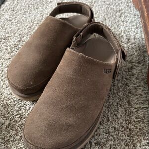 UGG Goldenstar Tan Suede